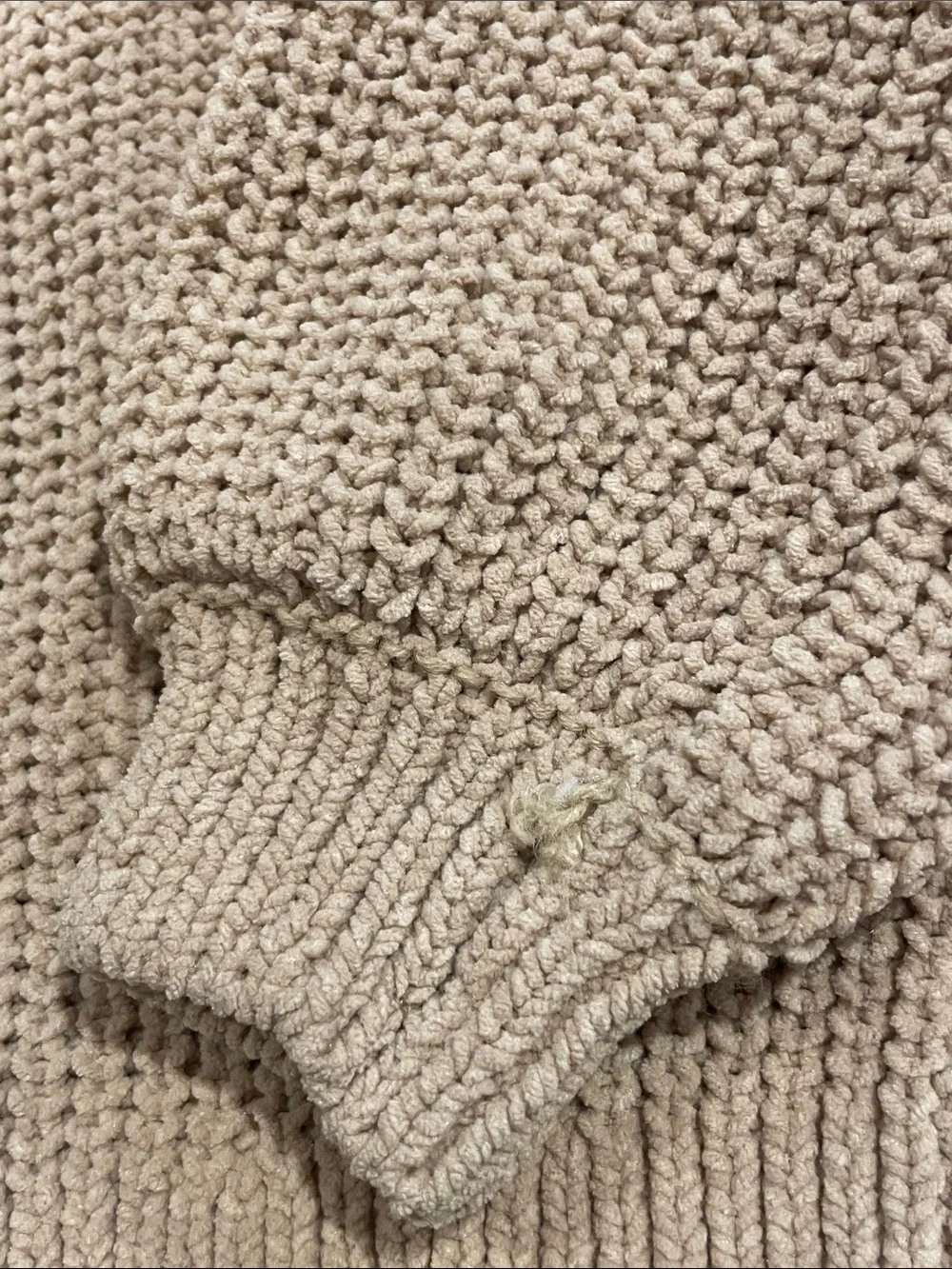 H&M Beige Chunky Knit Crewneck Sweater w/ leopard Okie Dokie jogger pants sz 4